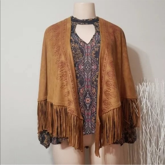 Hollister micro suede fringe poncho - Picture 2 of 7